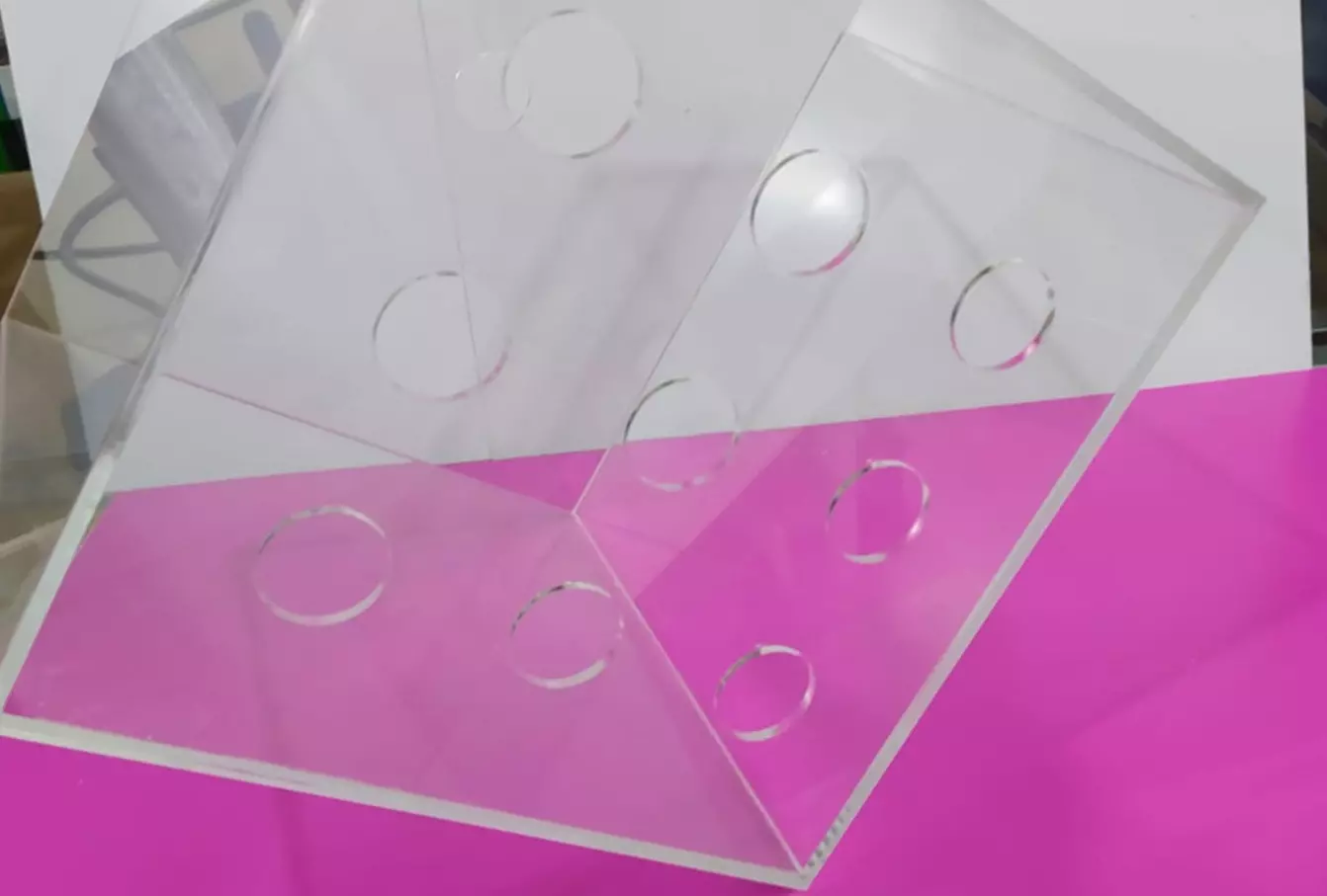 Cubos en Acrílico